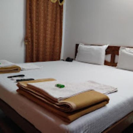 Blue Sea Beach Resort Mālvan Buitenkant foto
