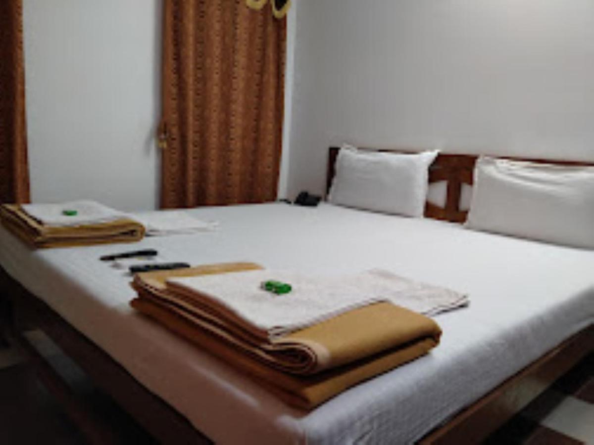 Blue Sea Beach Resort Mālvan Buitenkant foto